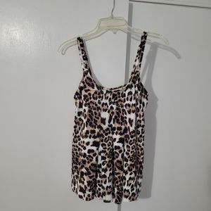 Women's  Size 8  Swim top  NWT  Swim Solutions Separates Macy's Bust support